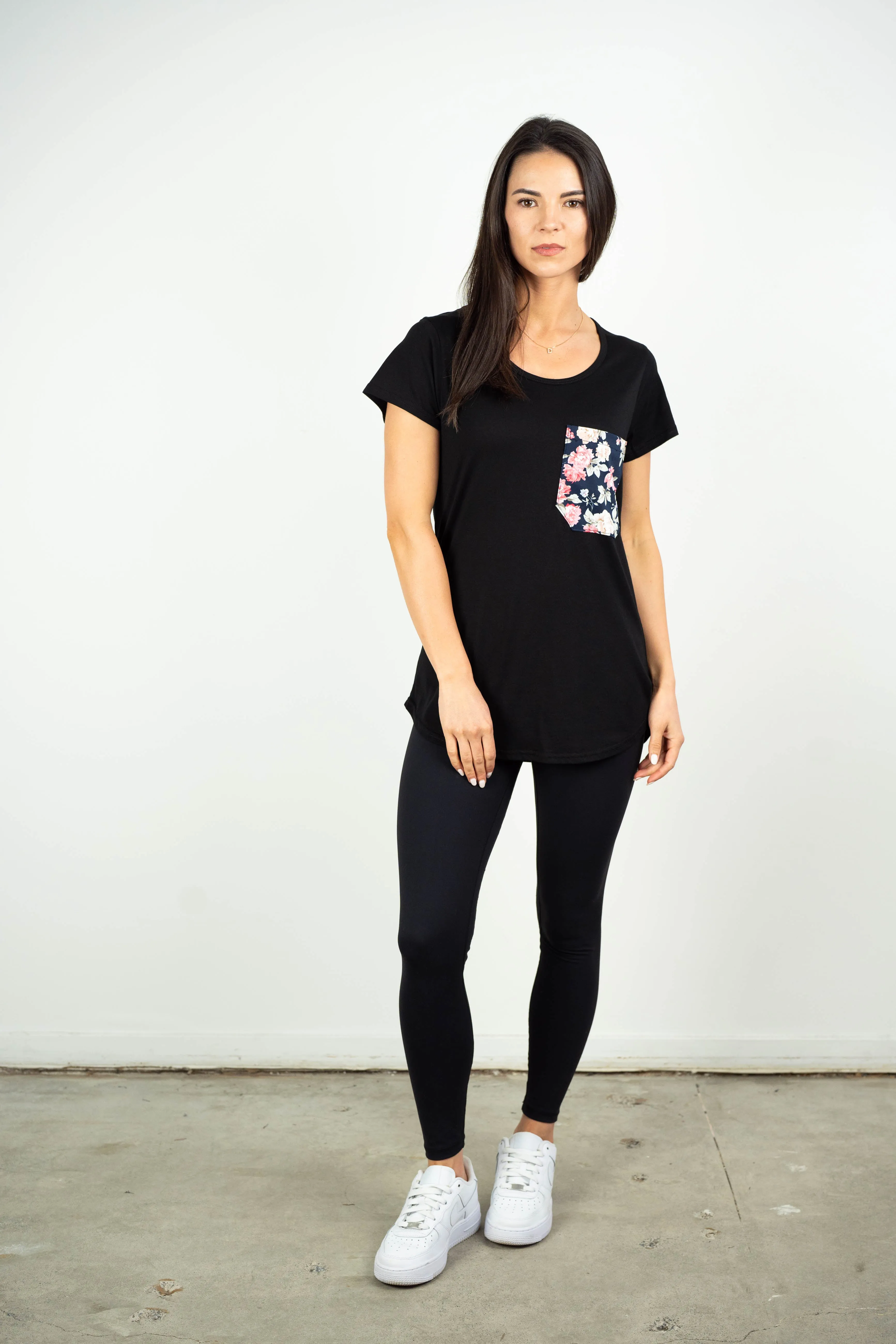 BELLA POCKET TEE